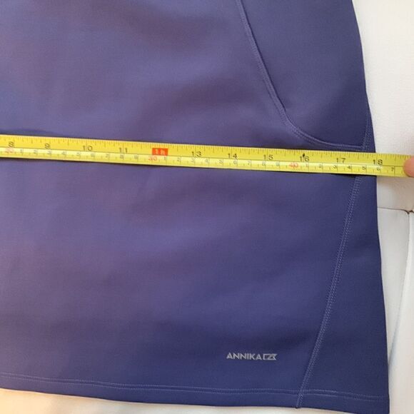 Annica Cutter and Buck Skirt With Removable Shorts. Size XS - Picture 9 of 10